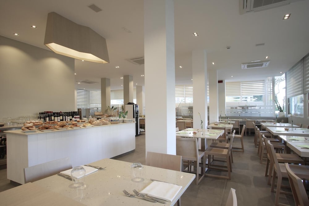 Фото Hotel Gardenia