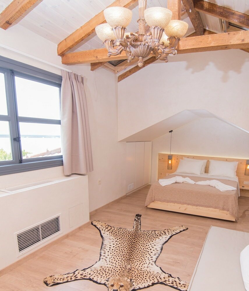 Фото Panellinion Luxury Rooms