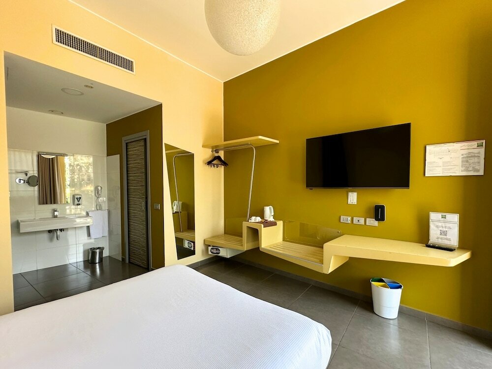 Фото Ibis Styles Catania Acireale