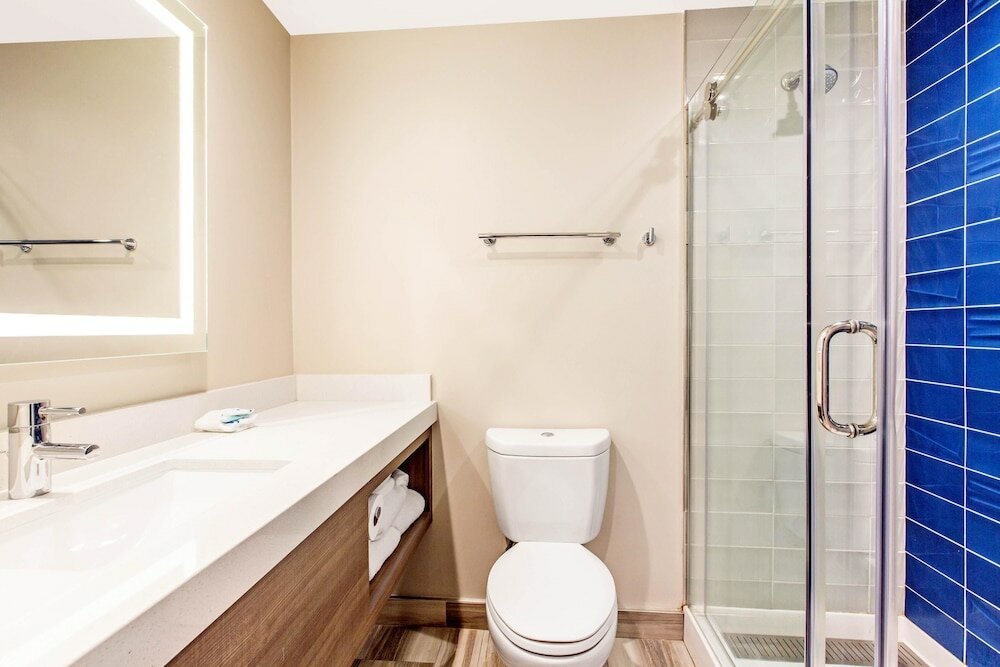 Фото Rodeway Inn near Melrose Ave