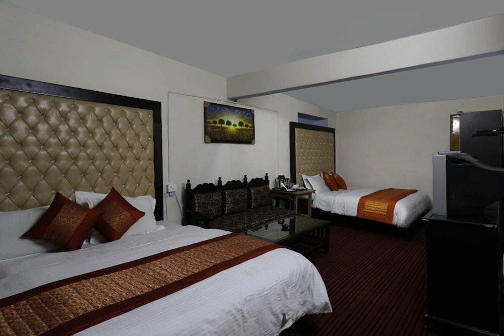 Фото Hotel Kausani Retreat