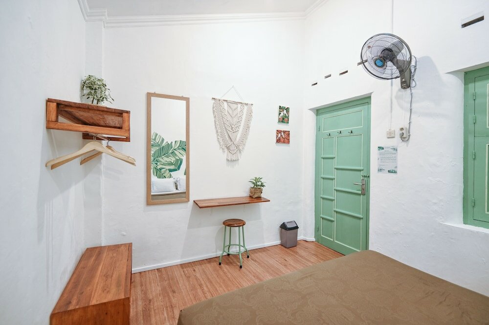 Фото Snooze Guesthouse Yogyakarta - Hostel