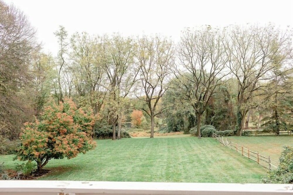 Фото Fairville Inn