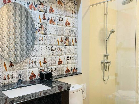 Фото Chunlee Grand Hotel