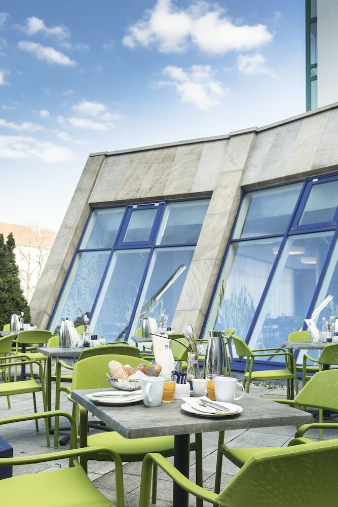 Фото Dorint Hotel Dresden