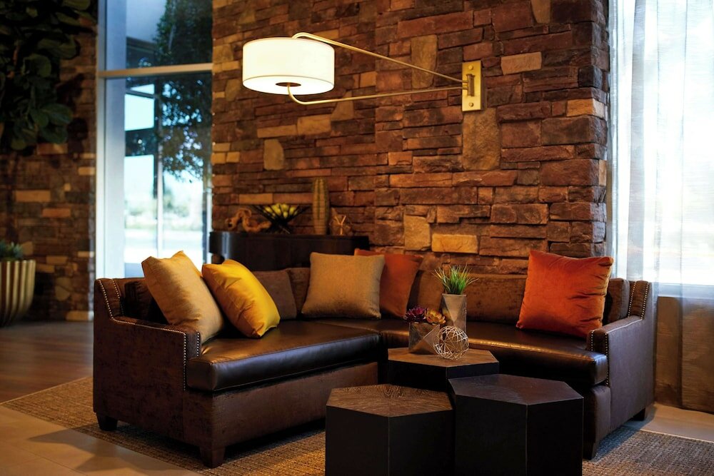 Фото Hyatt Place Las Vegas at Silverton Village