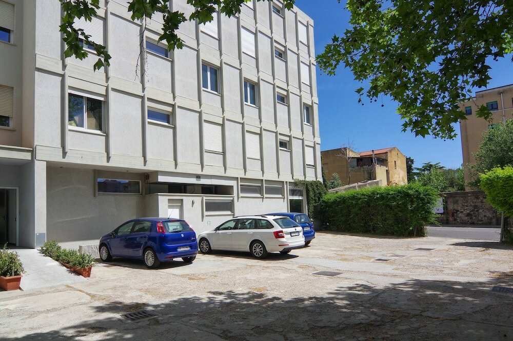 Фото Mistral Hotel