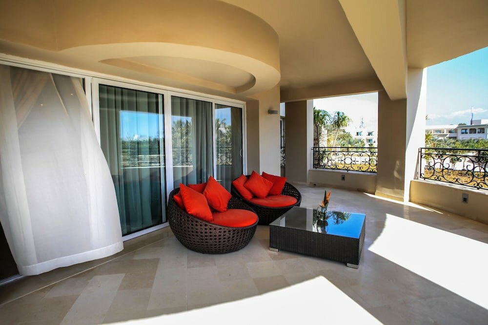 Фото The Russelior Hotel & SPA