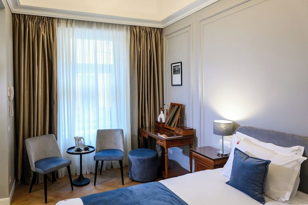 Фото Hotel Transilvania