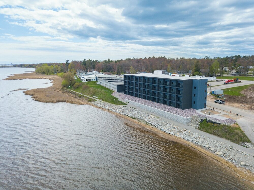 Фото Terrace Bay Hotel