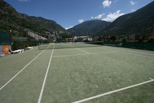 Гостиница Hotel Pyrénées в Андорре