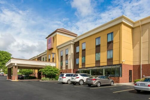 Гостиница Comfort Suites Fairview Heights в Фэрвью Хайтс
