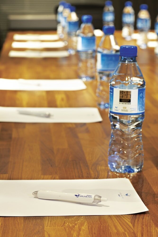 Фото Airline lnn Green Park Way