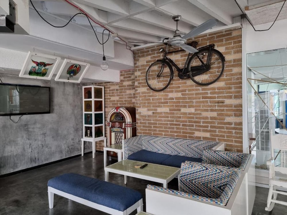 Фото Nereus Hotel