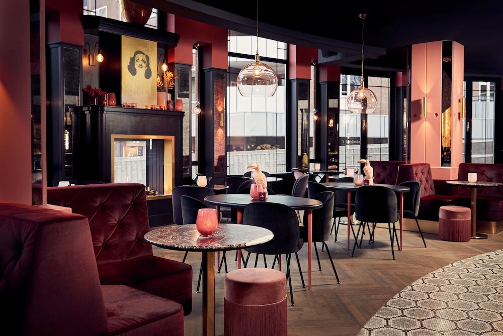 Фото Theaterhotel De Oranjerie