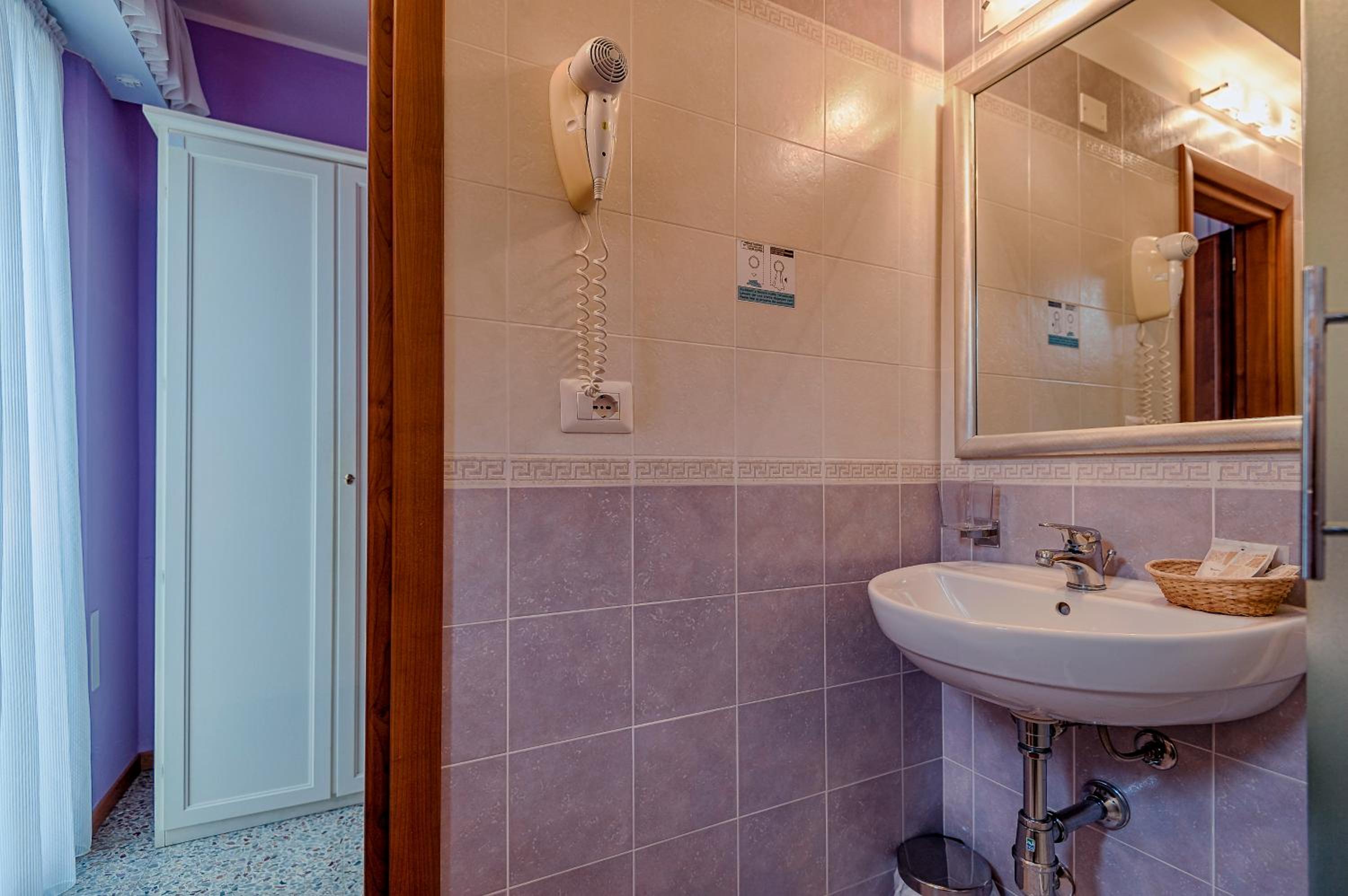 Фото Hotel Plaza