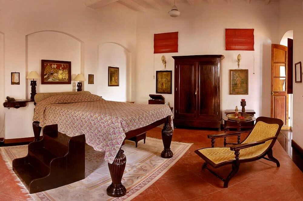 Фото Hotel De L'Orient Pondicherry