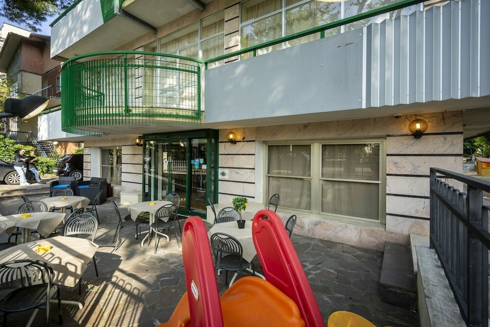 Фото Hotel Mamy