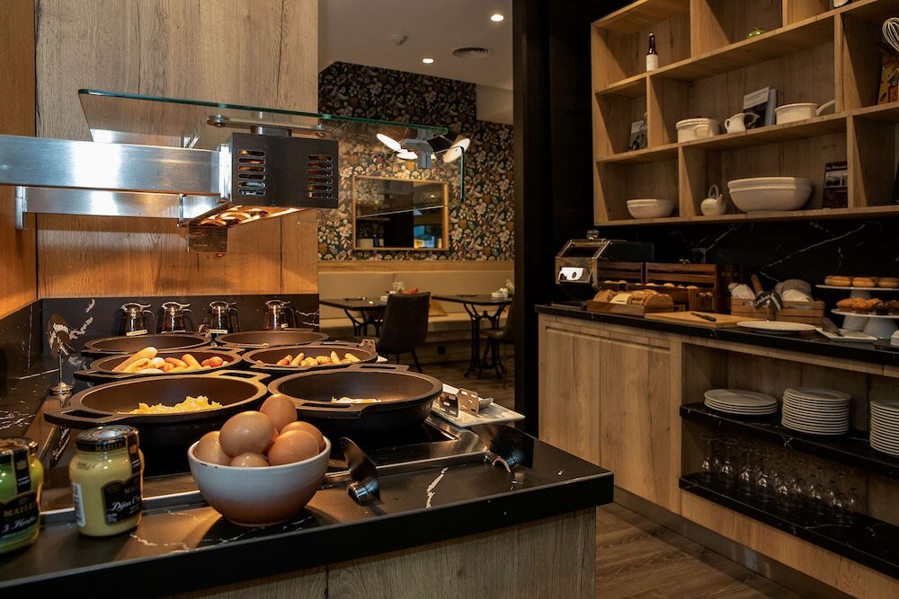 Фото Catalonia Excelsior Hotel