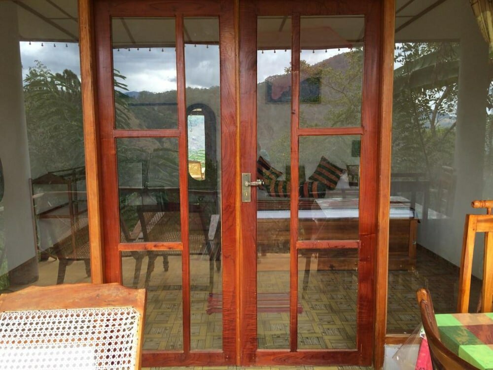 Фото Ella Ridge View Holiday Inn