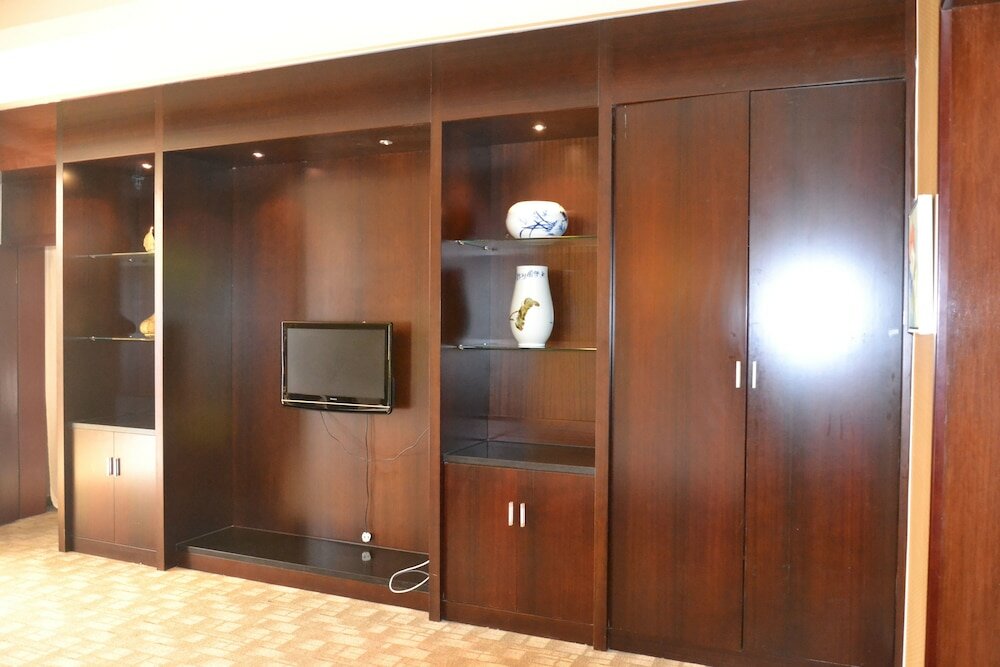 Фото Kololo Courts Hotel & Restaurant