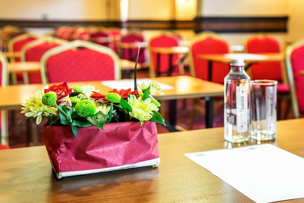 Фото Best Western Plus Bristol Hotel