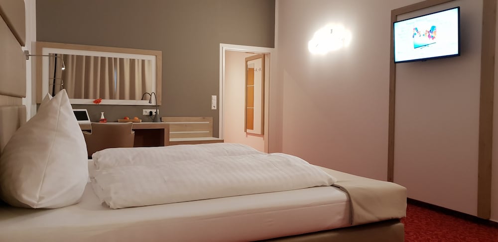 Фото Confour Hotel