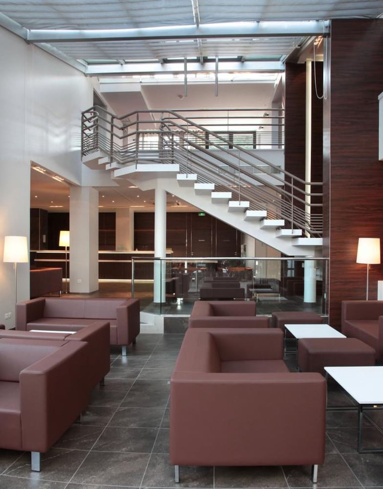 Фото Mediterranee Hotel