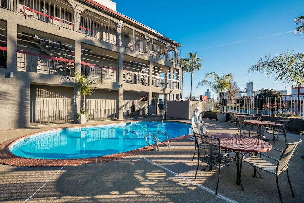 Фото Red Roof Inn Stockton