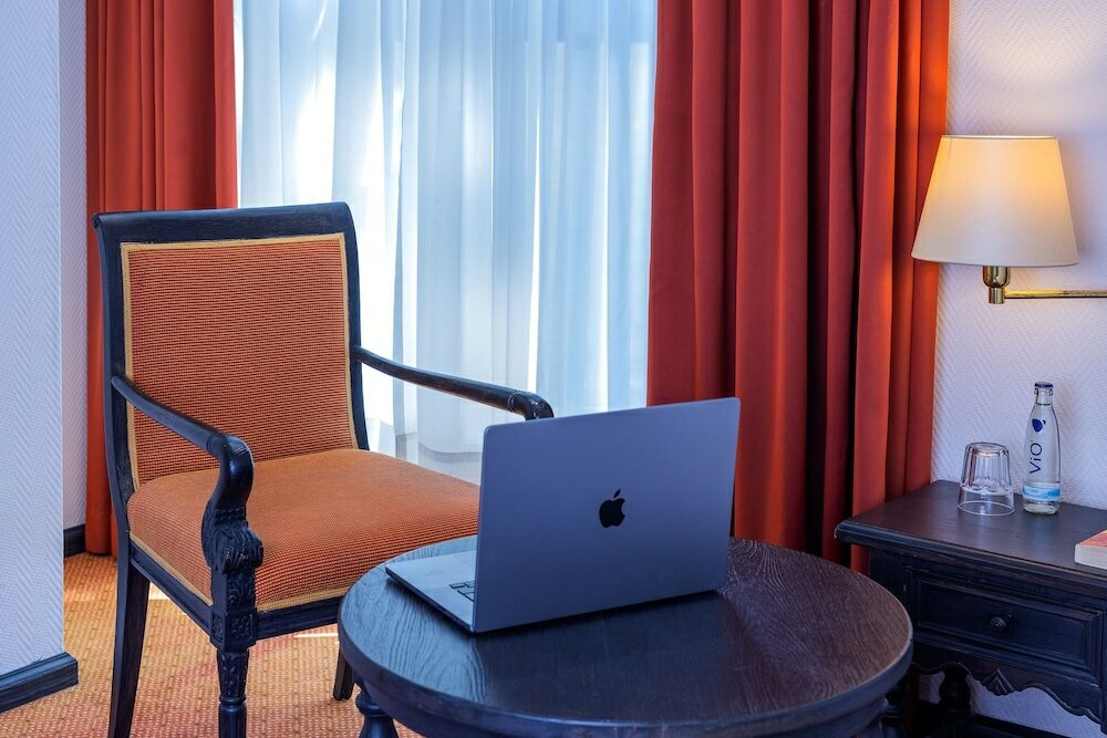 Фото Hotel Stadt Gütersloh