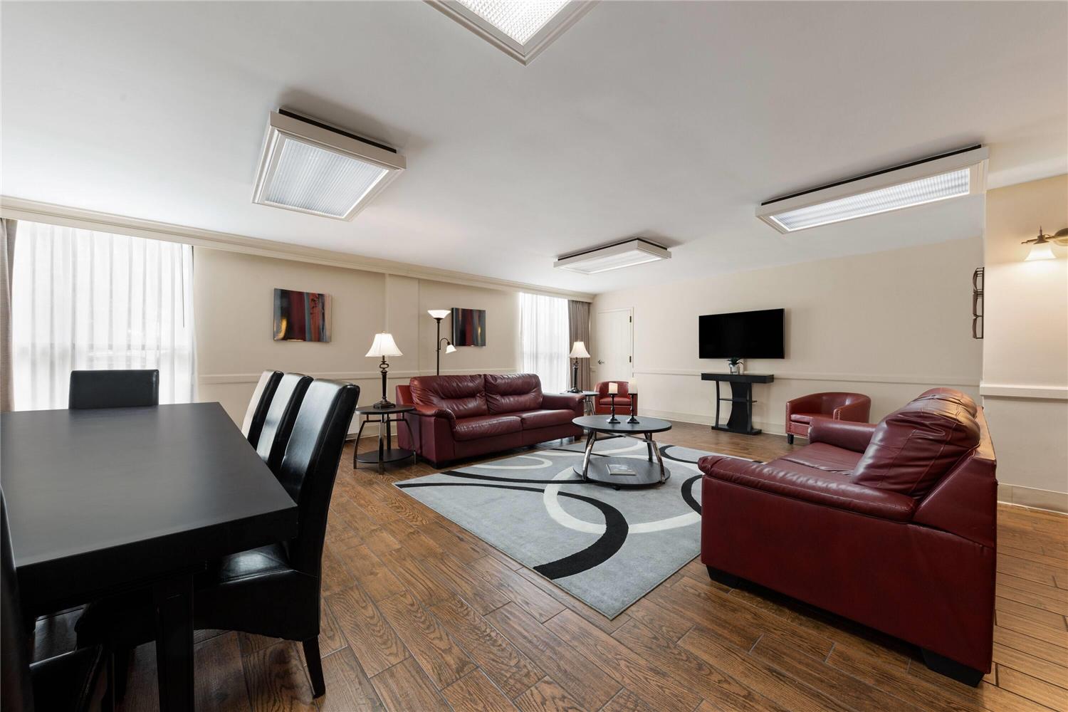 Фото Wyndham Riverfront Little Rock