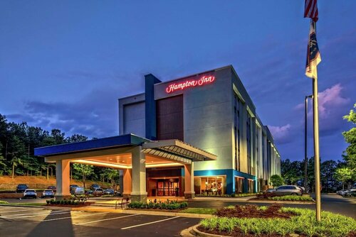 Внешний вид отеля Hampton Inn Peachtree Corners Norcross в Пичтрях Корнерсе, фото 1