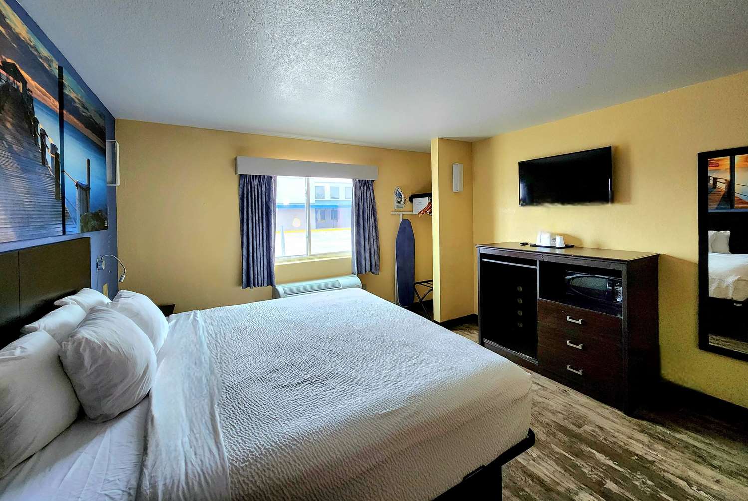 Фото Days Inn by Wyndham New Orleans Pontchartrain