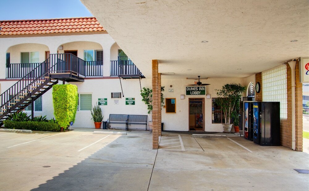 Фото Dunes Inn Sunset