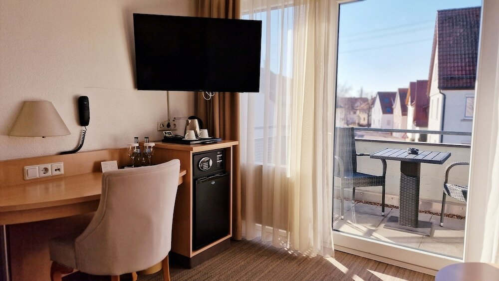 Фото Hotel Garni Metzingen