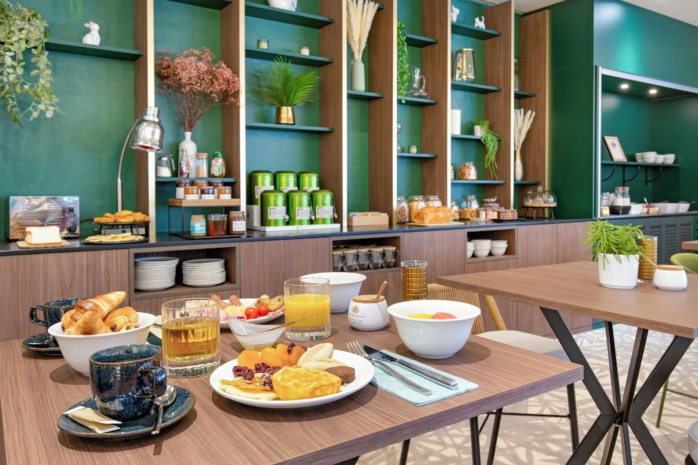 Фото Mercure Aix-en-Provence Beaumanoir