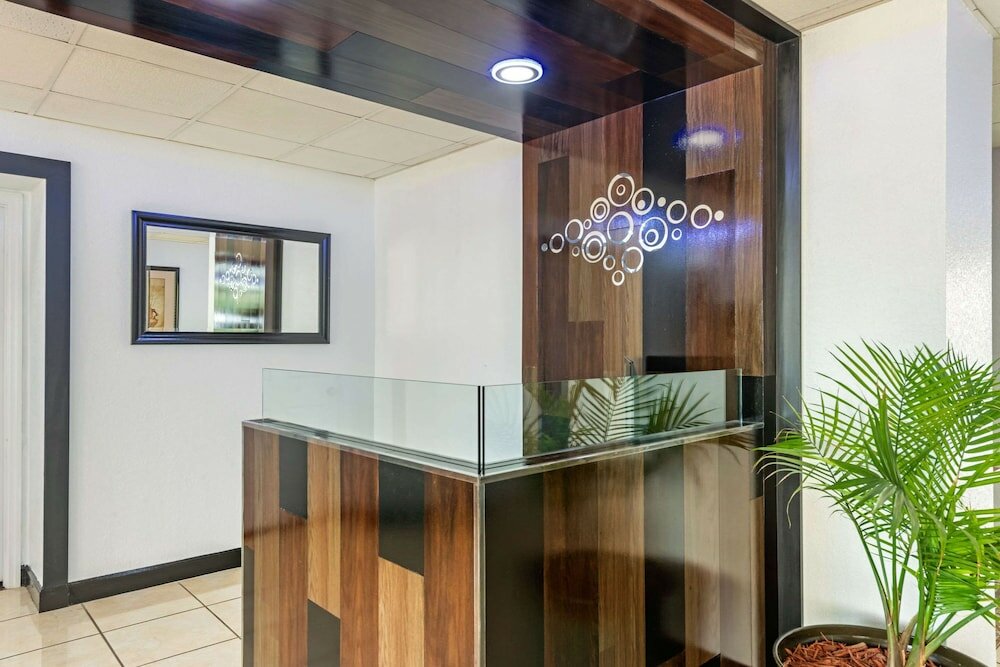 Фото Rodeway Inn