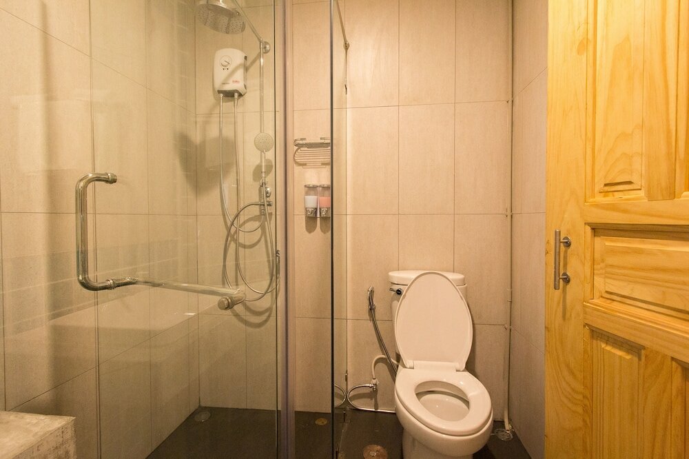 Фото Lazy Sunday Hostel