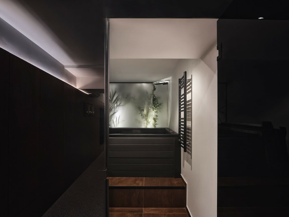 Фото The Newel Acropolis