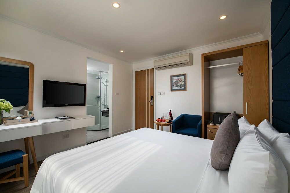 Фото Hanoi Backpackers Hostel & Rooftop bar