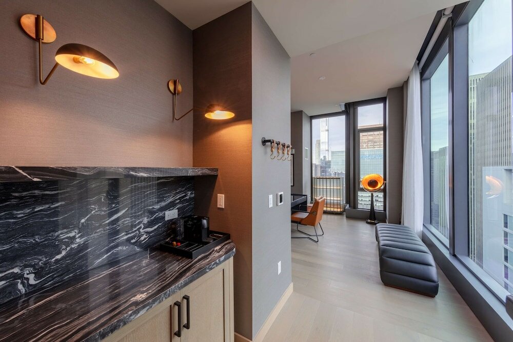 Фото Tempo by Hilton New York Times Square