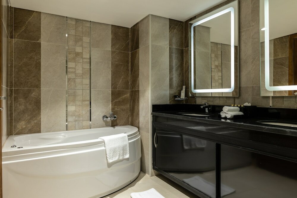 Фото 164037835500