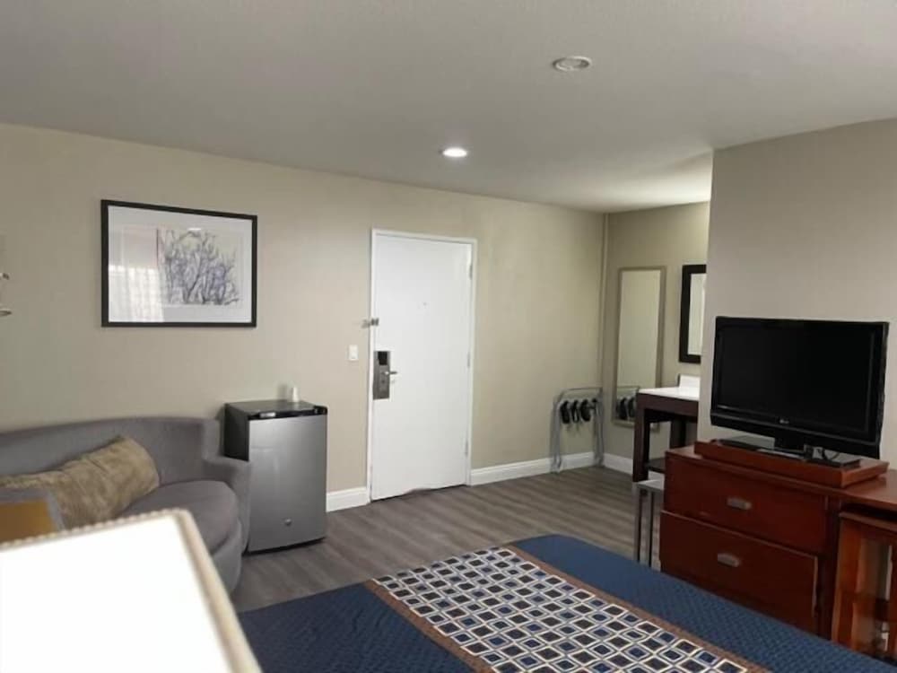 Фото Bel Air Motor Hotel