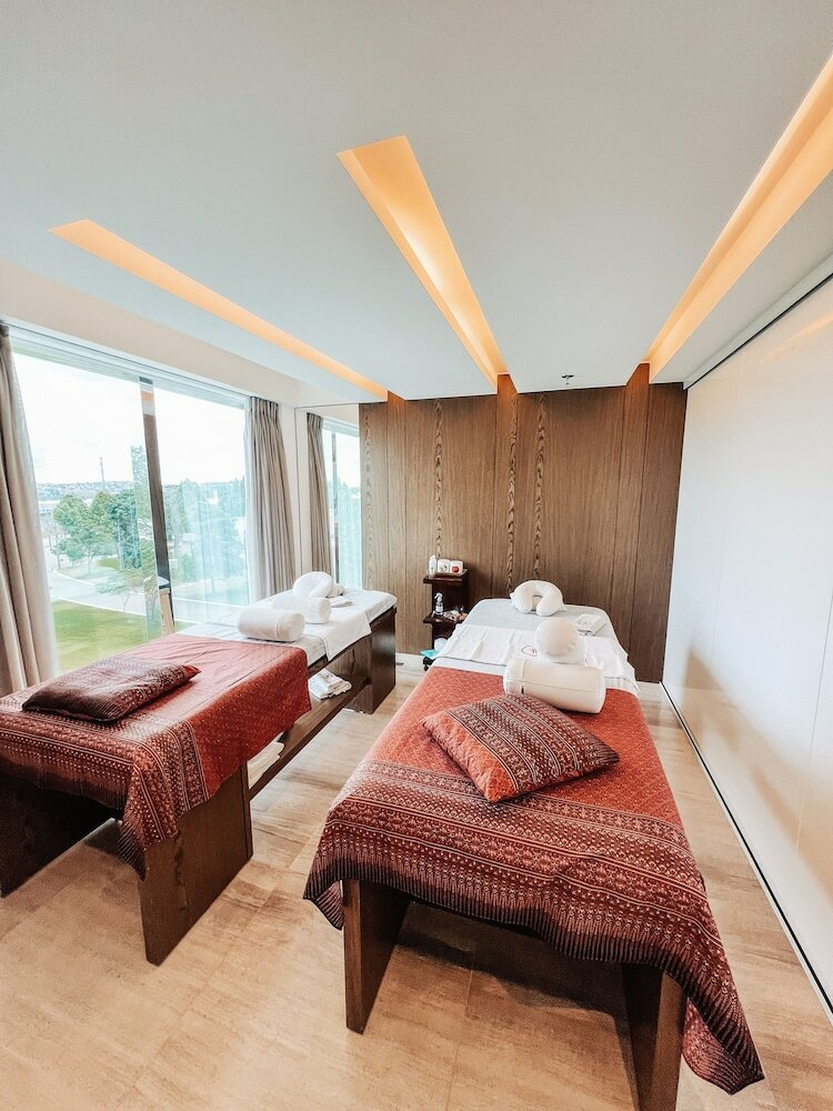 Фото Suryaa Hotel Pinhais, Curio Collection by Hilton