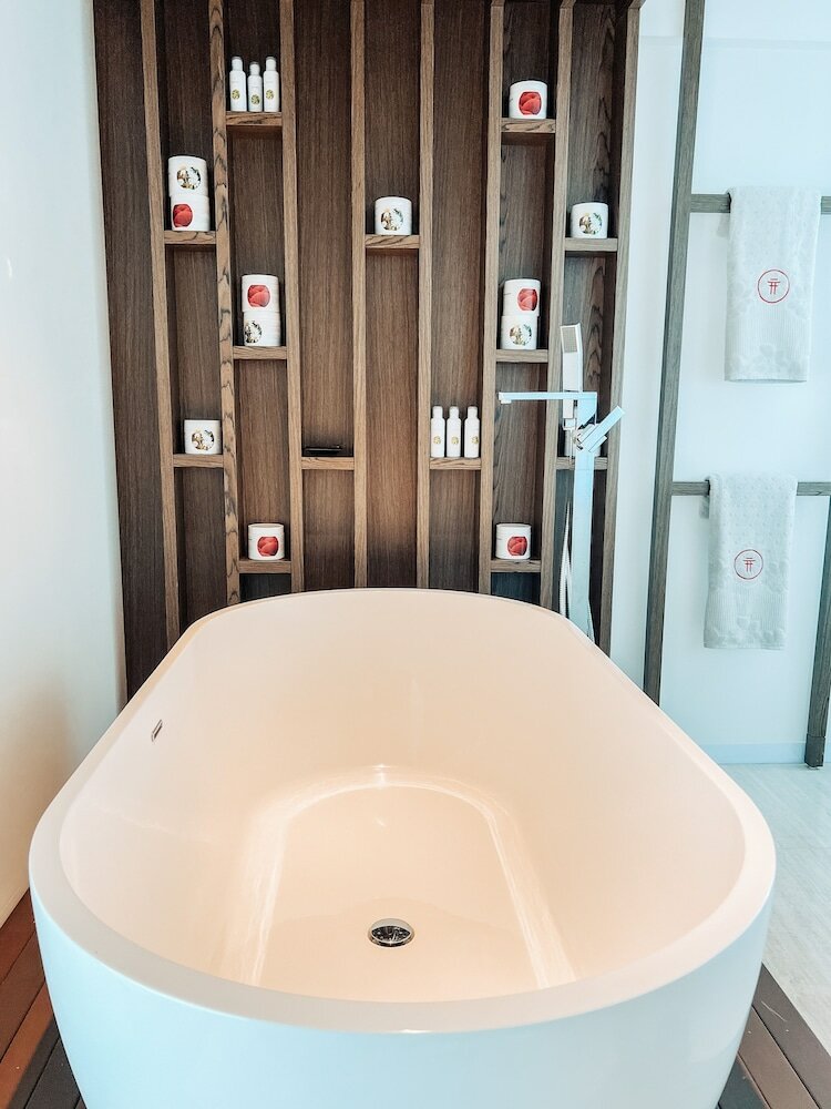 Фото Suryaa Hotel Pinhais, Curio Collection by Hilton