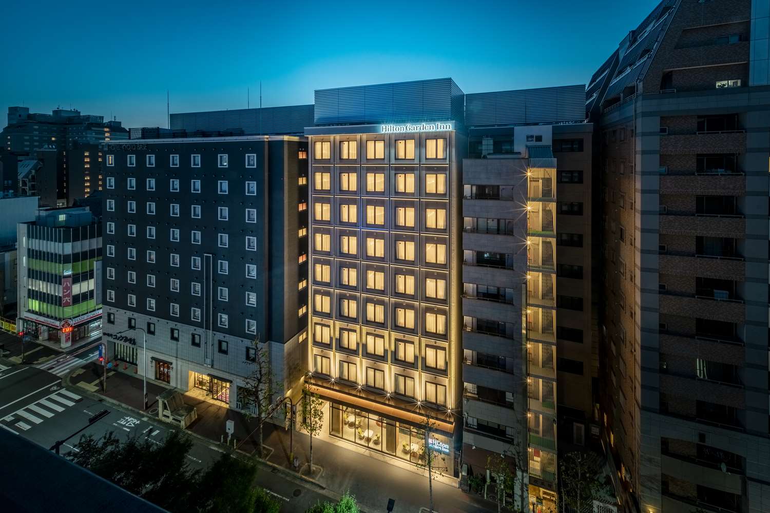 Фото Hilton Garden Inn Kyoto Shijo Karasuma