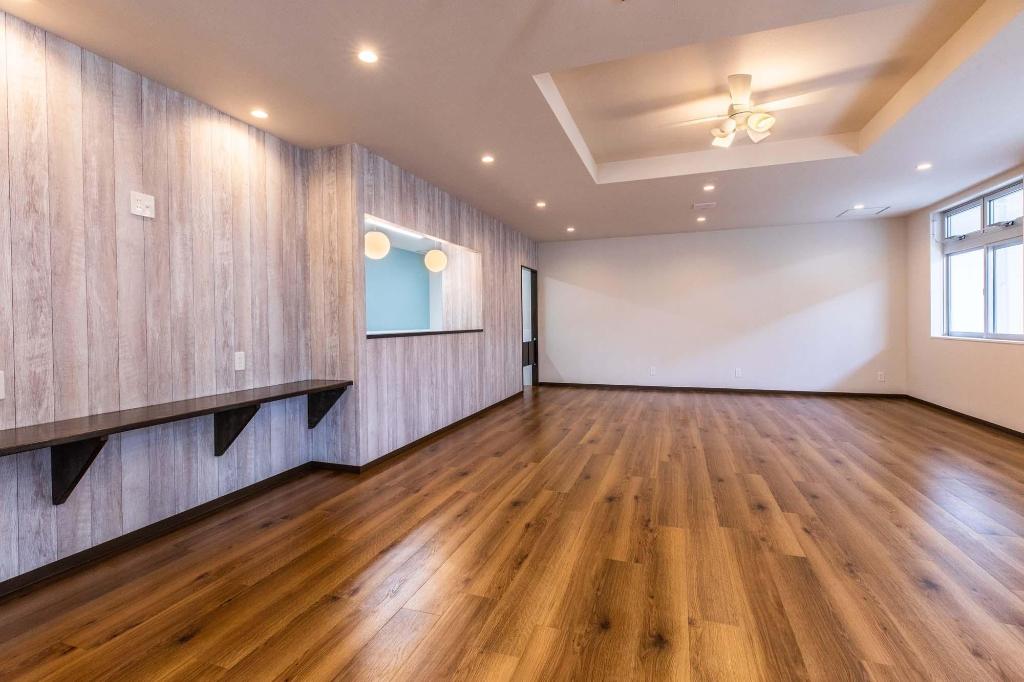 Фото Mr. Kinjo in front of Manza Beach