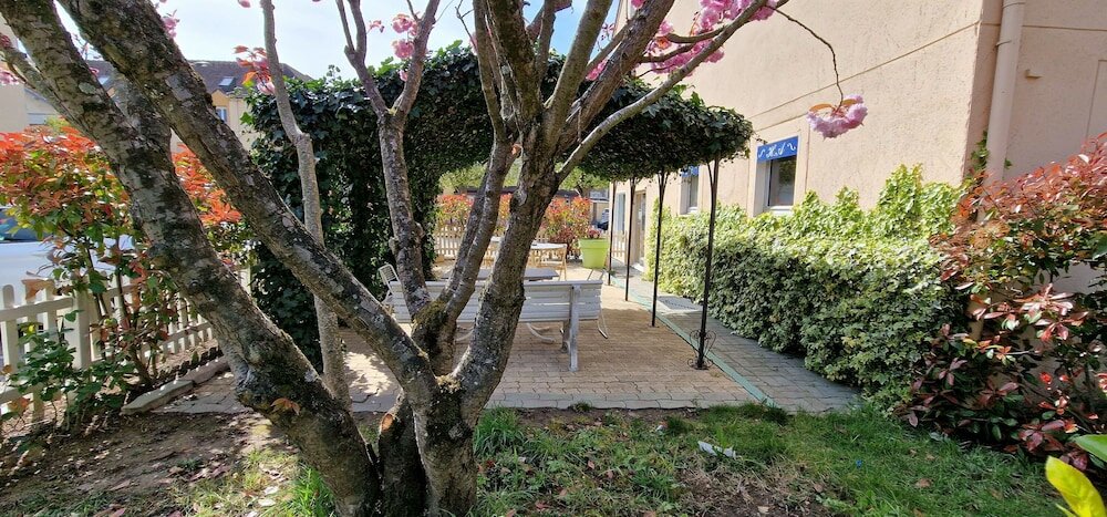 Фото Kyriad Direct Arpajon