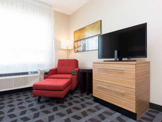 Фото TownePlace Suites by Marriott Edmonton South