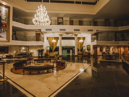 Фото Golden Lis Hotel Boutique